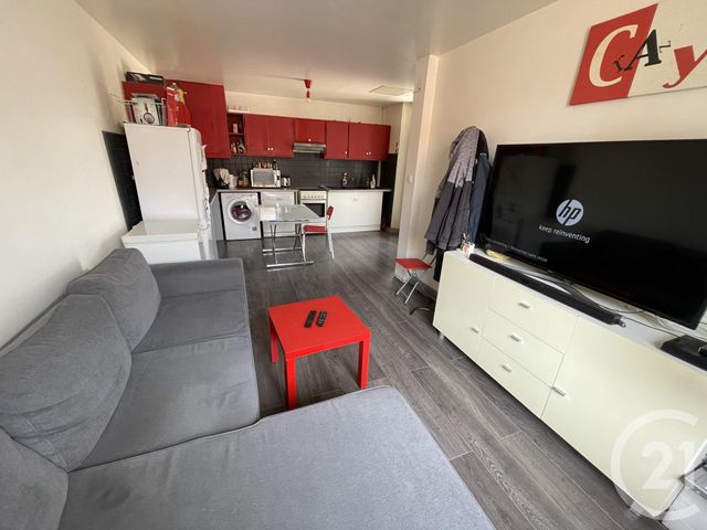 Appartement T3 à vendre - 3 pièces - 44.5 m2 - BOUCAU - 64 - AQUITAINE - Century 21 Agence Nivadour Appartement T3 à vendre - 3 pièces - 44.5 m2 - BOUCAU - 64 - AQUITAINE - Century 21 Agence Nivadour