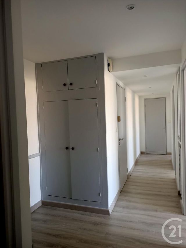 Afficher la photo en grand Appartement F4 à louer - 4 pièces - 61.0 m2 - BAYONNE - 64 - AQUITAINE - Century 21 Agence Nivadour
