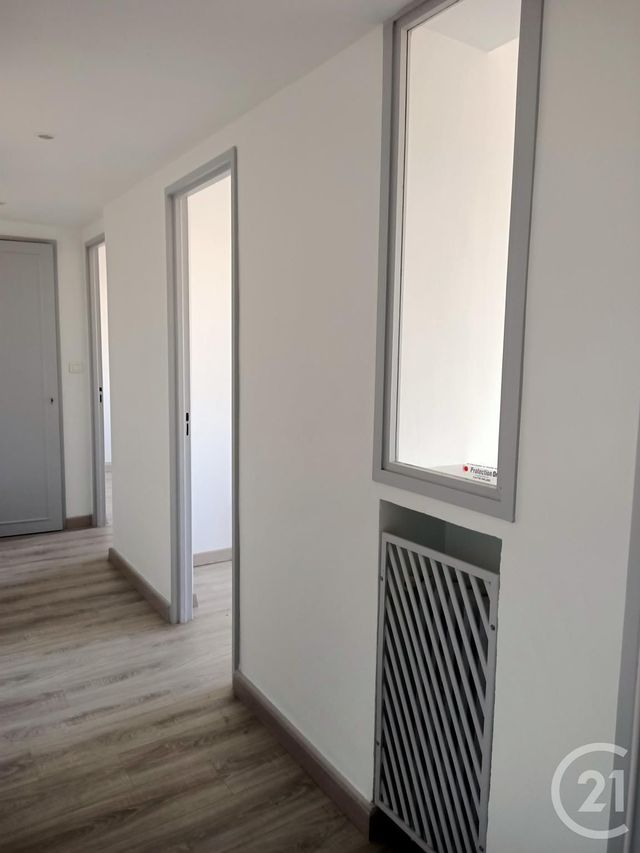 Afficher la photo en grand Appartement F4 à louer - 4 pièces - 61.0 m2 - BAYONNE - 64 - AQUITAINE - Century 21 Agence Nivadour
