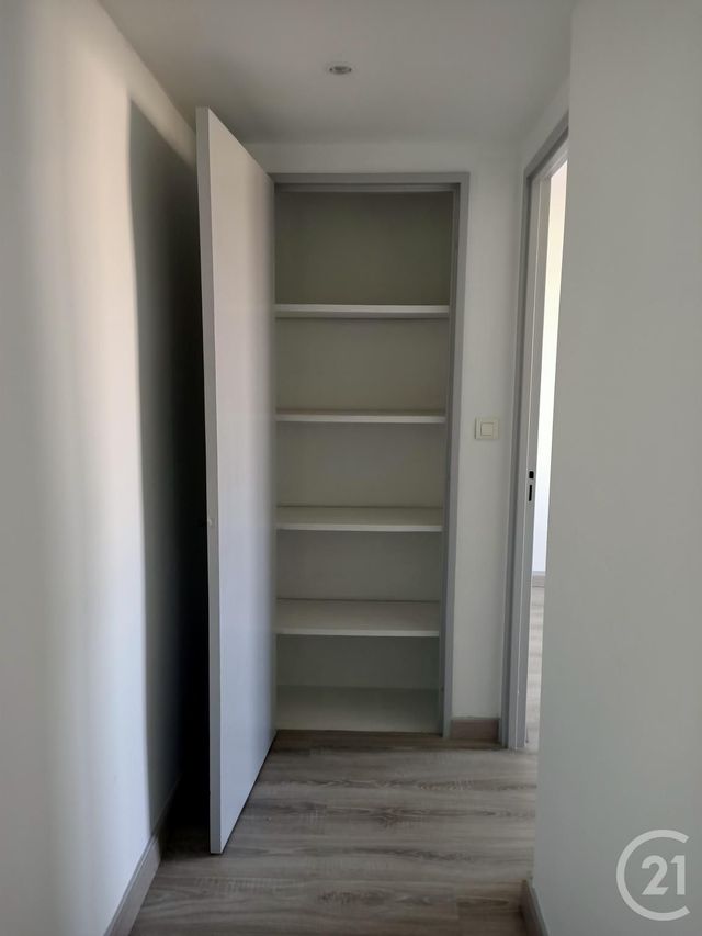 Afficher la photo en grand Appartement F4 à louer - 4 pièces - 61.0 m2 - BAYONNE - 64 - AQUITAINE - Century 21 Agence Nivadour