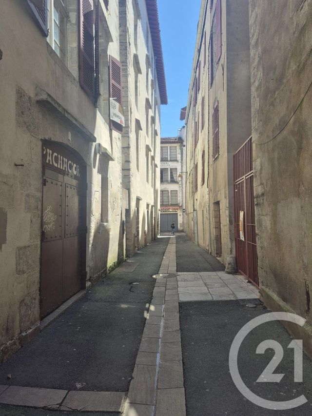 Appartement T3 à vendre - 3 pièces - 71.6 m2 - BAYONNE - 64 - AQUITAINE - Century 21 Berritzea