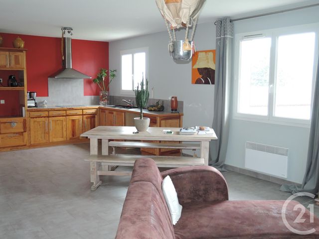 Appartement F3 à louer - 3 pièces - 76.0 m2 - SOURAIDE - 64 - AQUITAINE - Century 21 Agence Nivadour Appartement F3 à louer - 3 pièces - 76.0 m2 - SOURAIDE - 64 - AQUITAINE - Century 21 Agence Nivadour