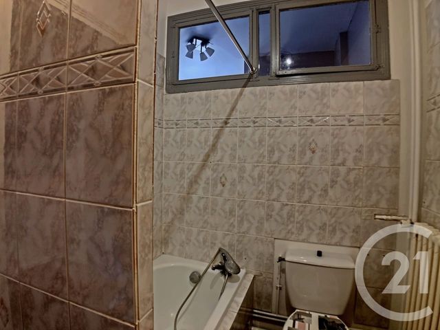 Appartement T1 à vendre - 1 pièce - 35.0 m2 - BAYONNE - 64 - AQUITAINE - Century 21 Agence Nivadour Appartement T1 à vendre - 1 pièce - 35.0 m2 - BAYONNE - 64 - AQUITAINE - Century 21 Agence Nivadour