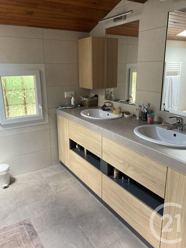 maison à louer - 5 pièces - 180.0 m2 - JATXOU - 64 - AQUITAINE - Century 21 Agence Nivadour maison à louer - 5 pièces - 180.0 m2 - JATXOU - 64 - AQUITAINE - Century 21 Agence Nivadour