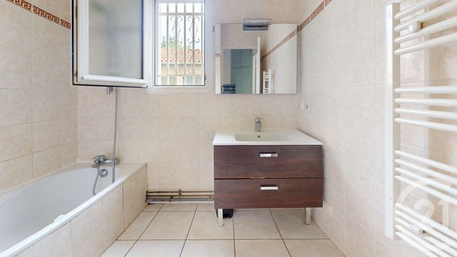 Appartement T2 à vendre - 2 pièces - 47.63 m2 - ANGLET - 64 - AQUITAINE - Century 21 Berritzea