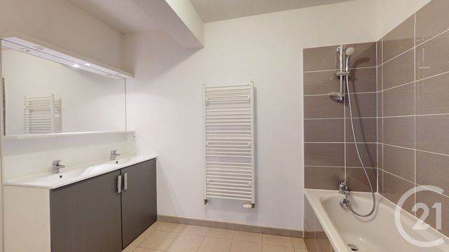 Appartement T3 à vendre - 3 pièces - 63.94 m2 - BAYONNE - 64 - AQUITAINE - Century 21 Berritzea