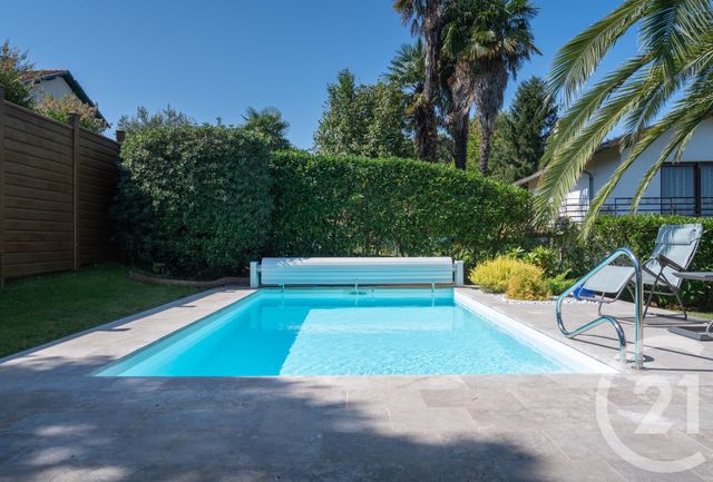 maison à vendre - 7 pièces - 218.6 m2 - ANGLET - 64 - AQUITAINE - Century 21 Berritzea
