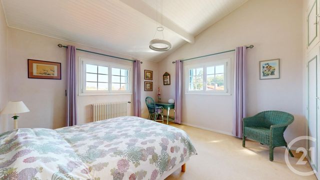 maison à vendre - 7 pièces - 218.6 m2 - ANGLET - 64 - AQUITAINE - Century 21 Berritzea