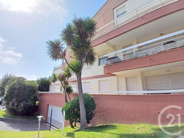 Appartement Studio à louer - 1 pièce - 30.0 m2 - ANGLET - 64 - AQUITAINE - Century 21 Berritzea