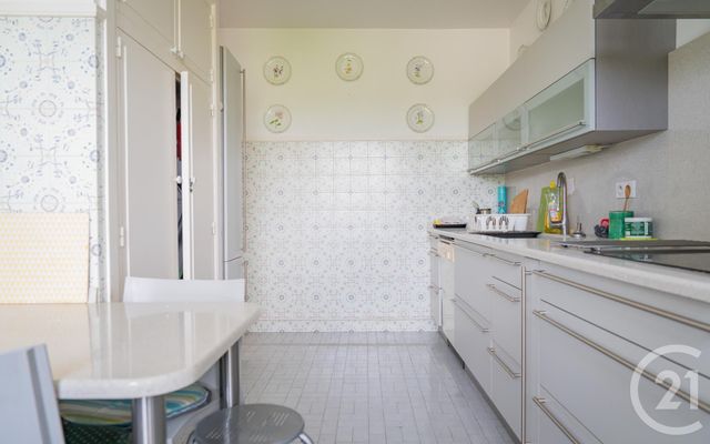 Afficher la photo en grand Appartement T3 à vendre - 3 pièces - 92.6 m2 - BAYONNE - 64 - AQUITAINE - Century 21 Berritzea