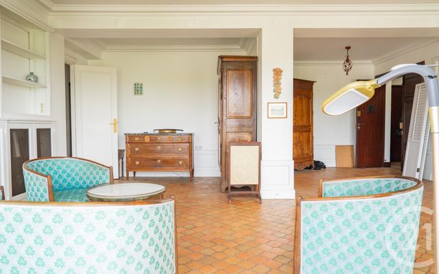 Afficher la photo en grand Appartement T3 à vendre - 3 pièces - 92.6 m2 - BAYONNE - 64 - AQUITAINE - Century 21 Berritzea