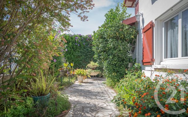 Afficher la photo en grand maison à vendre - 5 pièces - 114.57 m2 - BAYONNE - 64 - AQUITAINE - Century 21 Berritzea