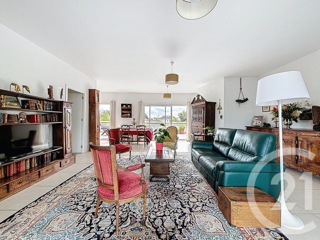 Afficher la photo en grand Appartement T4 à vendre - 4 pièces - 155.0 m2 - BAYONNE - 64 - AQUITAINE - Century 21 Berritzea