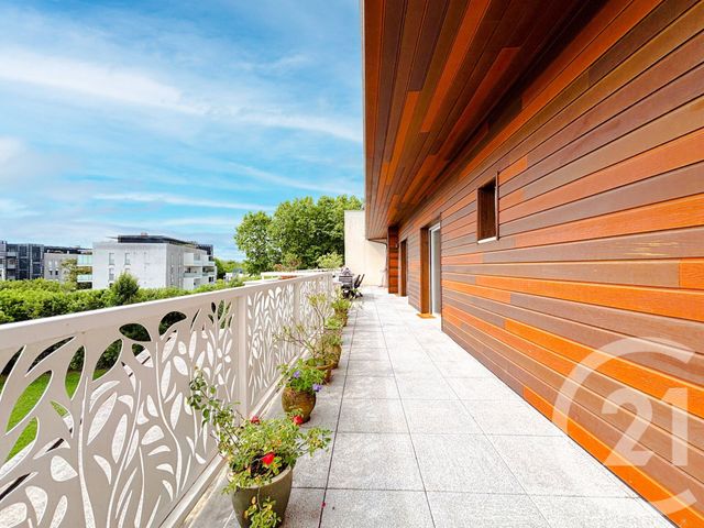 Afficher la photo en grand Appartement T4 à vendre - 4 pièces - 155.0 m2 - BAYONNE - 64 - AQUITAINE - Century 21 Berritzea