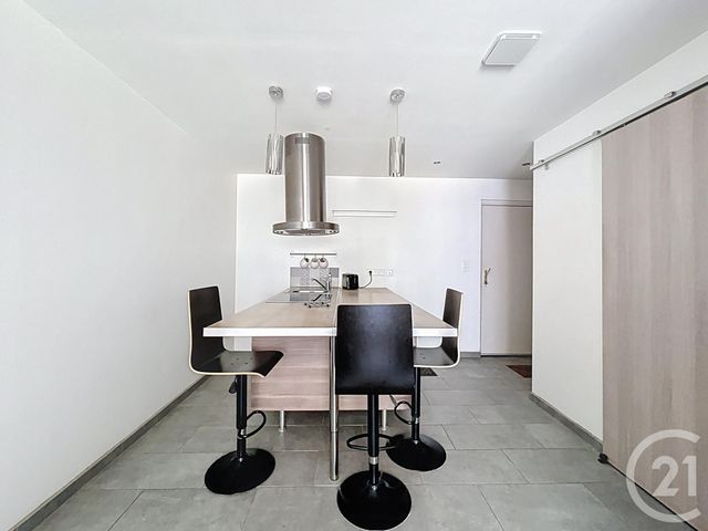 Afficher la photo en grand Appartement T1 à vendre - 1 pièce - 31.94 m2 - BAYONNE - 64 - AQUITAINE - Century 21 Berritzea