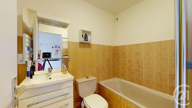 Afficher la photo en grand Appartement Studio à vendre - 1 pièce - 27.0 m2 - BAYONNE - 64 - AQUITAINE - Century 21 Berritzea