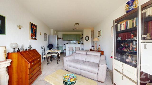 Afficher la photo en grand Appartement à vendre - 2 pièces - 41.76 m2 - BAYONNE - 64 - AQUITAINE - Century 21 Berritzea