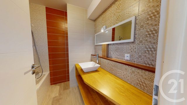 Appartement T3 à vendre - 3 pièces - 61.22 m2 - BAYONNE - 64 - AQUITAINE - Century 21 Berritzea