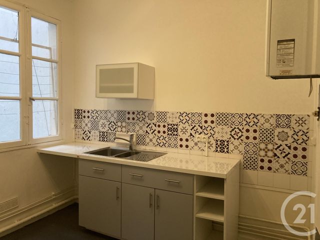 Appartement F3 bis à louer - 3 pièces - 75.0 m2 - 64 - AQUITAINE - Century 21 Berritzea