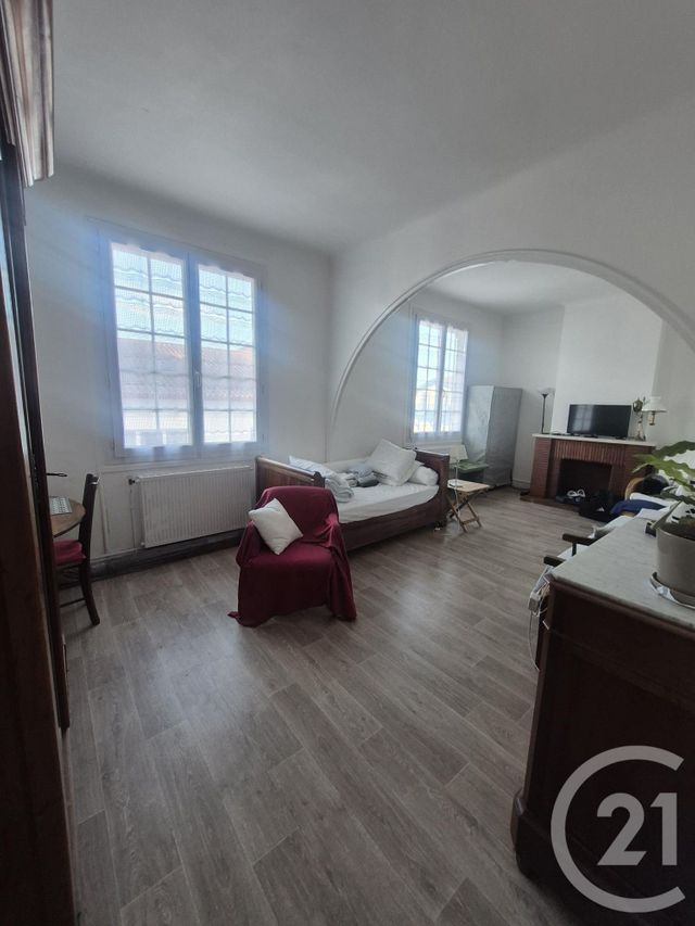 Appartement F2bis à vendre - 3 pièces - 76.63 m2 - BAYONNE - 64 - AQUITAINE - Century 21 Berritzea