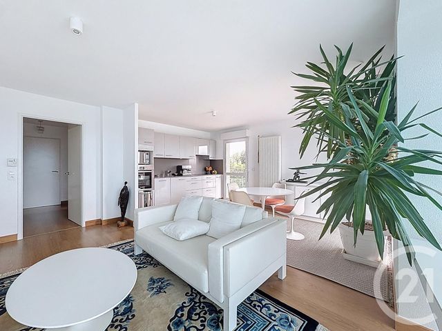 Appartement à vendre - 4 pièces - 84.42 m2 - 64 - AQUITAINE - Century 21 Berritzea