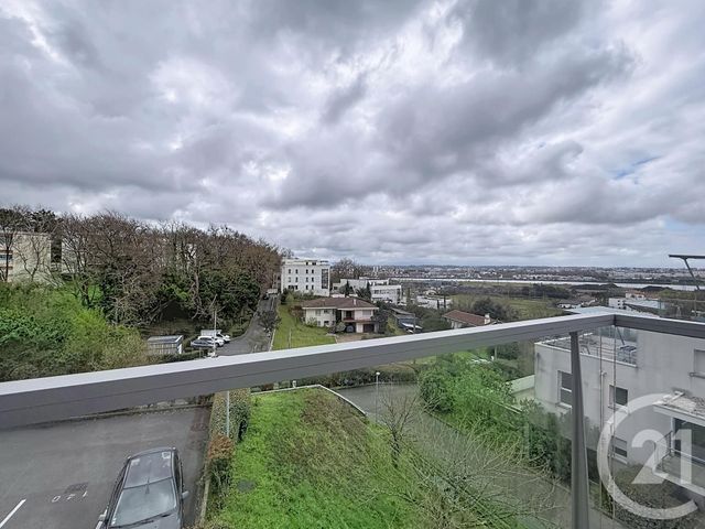 Appartement à vendre - 4 pièces - 84.42 m2 - 64 - AQUITAINE - Century 21 Berritzea