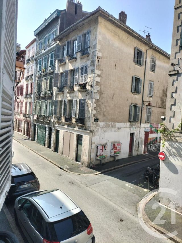 Appartement T3 à louer - 3 pièces - 63.0 m2 - BAYONNE - 64 - AQUITAINE - Century 21 Berritzea