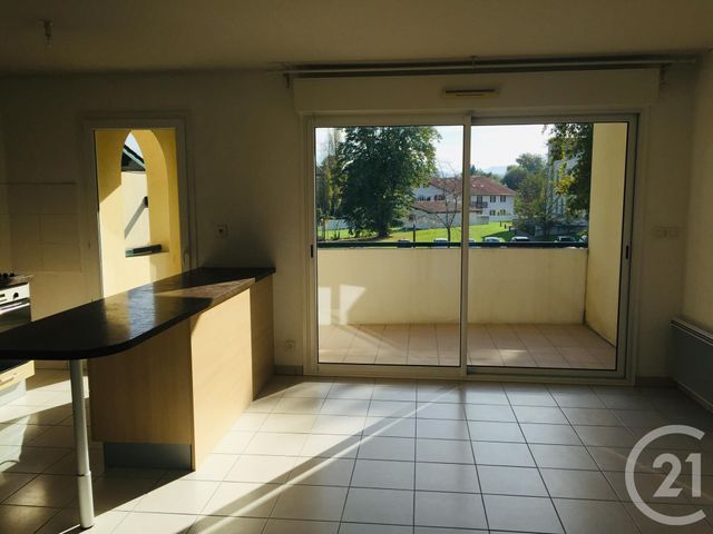 Appartement F3 à louer - 3 pièces - 62.0 m2 - USTARITZ - 64 - AQUITAINE - Century 21 Berritzea