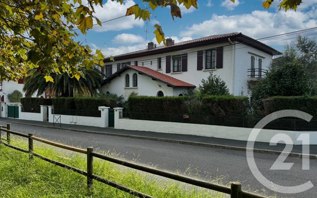 maison à vendre - 7 pièces - 295.0 m2 - ANGLET - 64 - AQUITAINE - Century 21 Berritzea
