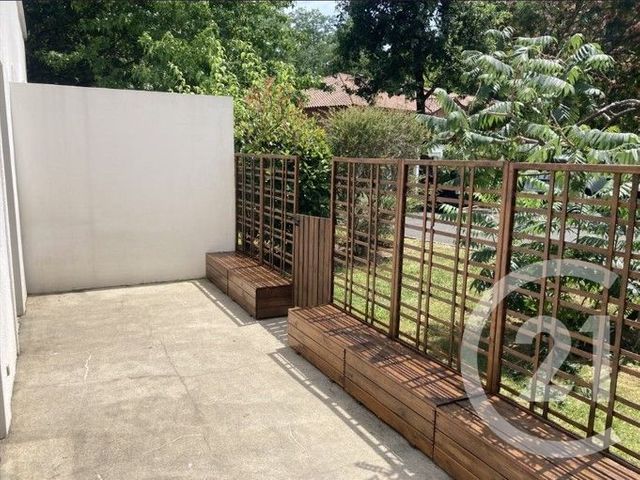 Appartement F3 à louer - 3 pièces - 64.6 m2 - CAMBO LES BAINS - 64 - AQUITAINE - Century 21 Berritzea
